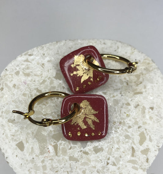 Boucles d'Oreilles Créoles Pampilles Carrées - Bordeaux et Or