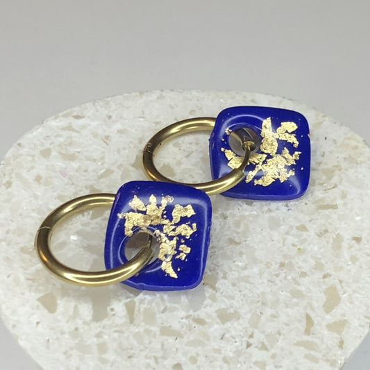 Boucles d'Oreilles Créoles Pampilles Carrées - Bleu Pacifique et Or
