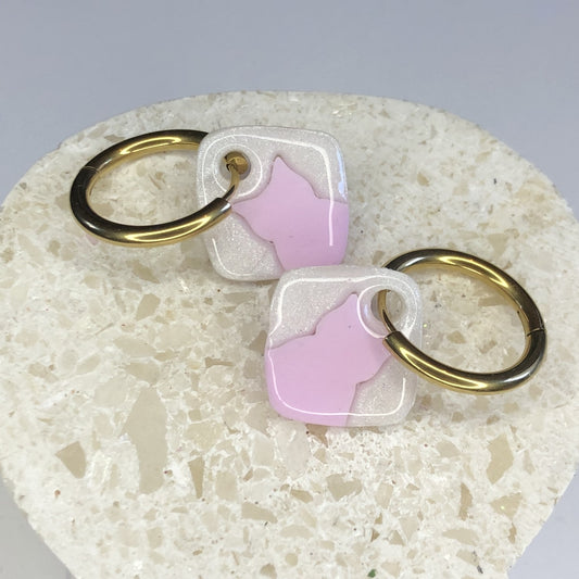 Boucles d'Oreilles Créoles Pampilles Carrées - Blanc Nacré et Rose Light