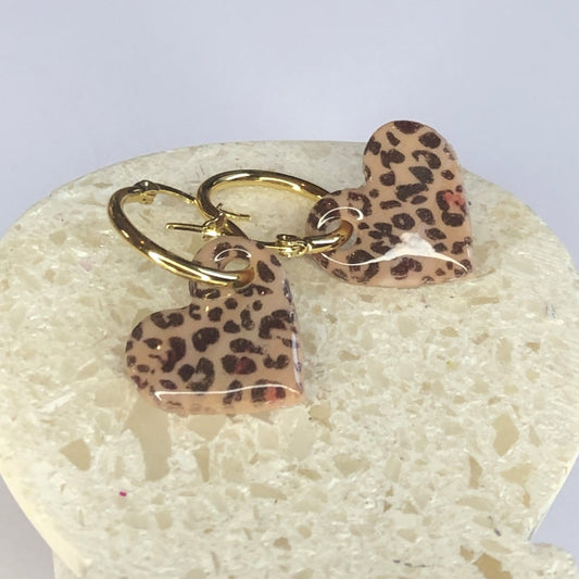 Boucles d'Oreilles Créoles Pampilles Cœurs - Léopard Beige
