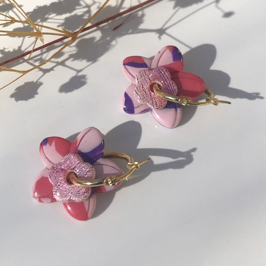 Boucles d'Oreilles Créoles Pampilles Fleurs Duo - Fuchsia, Rose Light