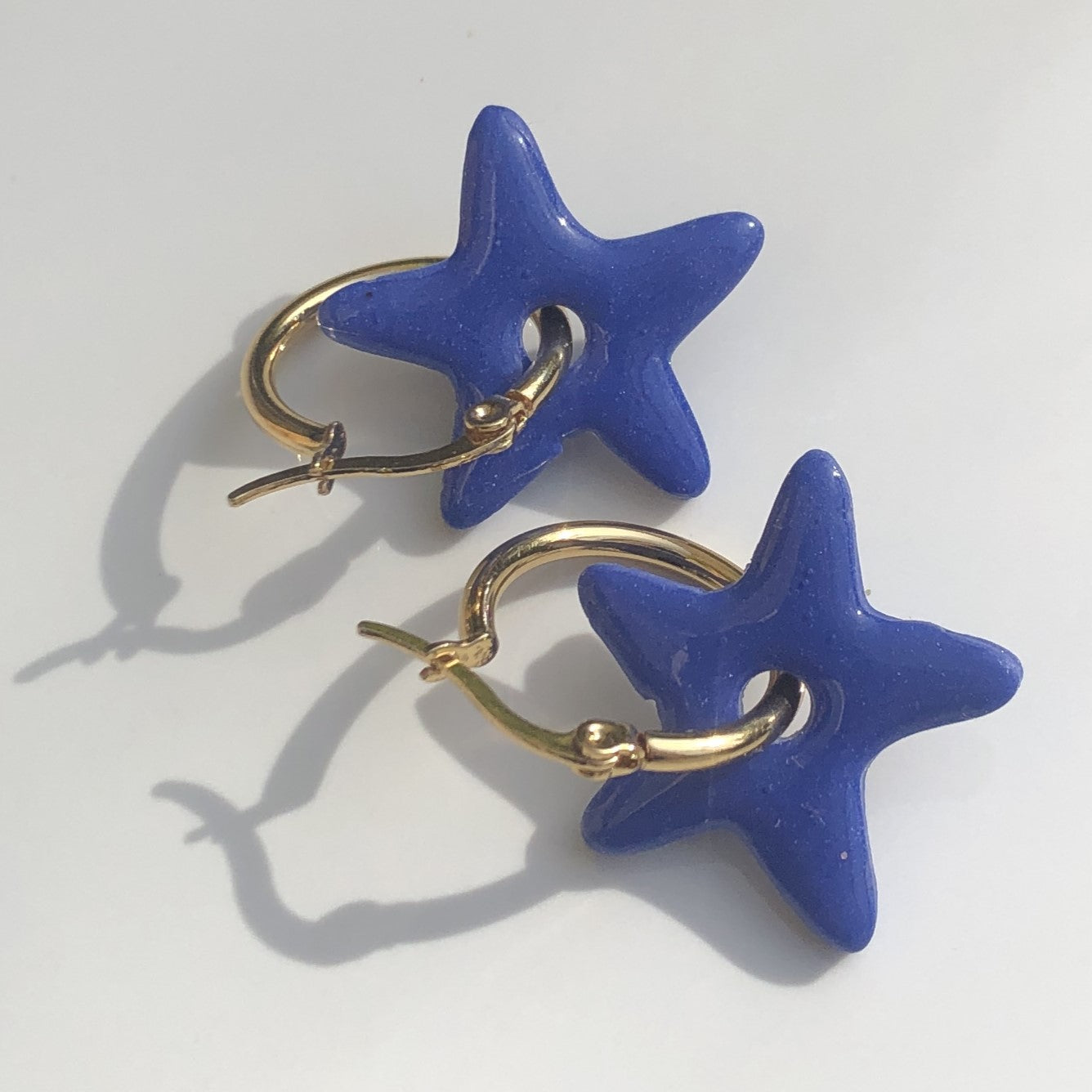 Boucles d'oreilles Créoles Pampilles Étoiles – Acier Inoxydable & Argile Polymère