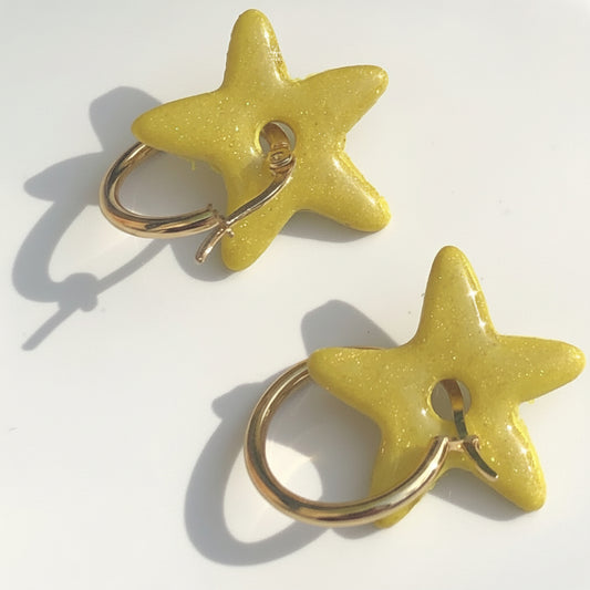 Boucles d'Oreilles Créoles Pampilles Etoiles - Jaune Soleil