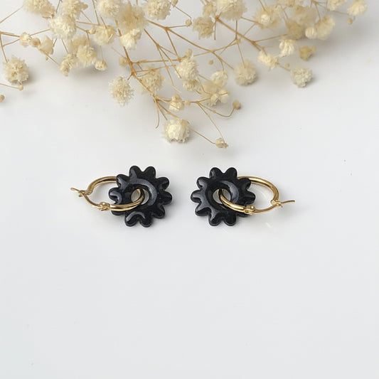 Boucles d'Oreilles Créoles Pampilles Fleurs - Noir