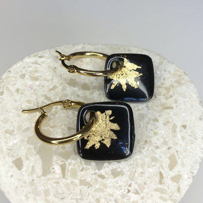Boucles d'Oreilles Créoles Pampilles Carrées - Noir et Or