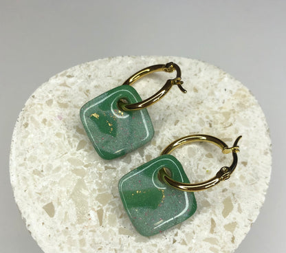 Boucles d'Oreilles Créoles Pampilles Carrées - Vert et Vert Sauge