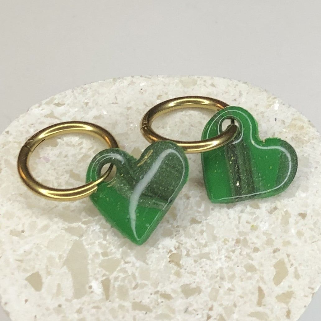Boucles d'Oreilles Créoles Pampilles Cœurs - Vert Thé