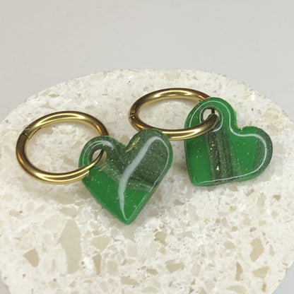 Boucles d'Oreilles Créoles Pampilles Cœurs - Vert Thé