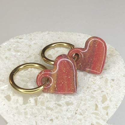 Boucles d'Oreilles Créoles Pampilles Cœurs - Rouge Couché de Soleil