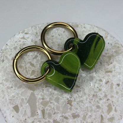Boucles d'Oreilles Créoles Pampilles Cœurs - Kaki et Noir