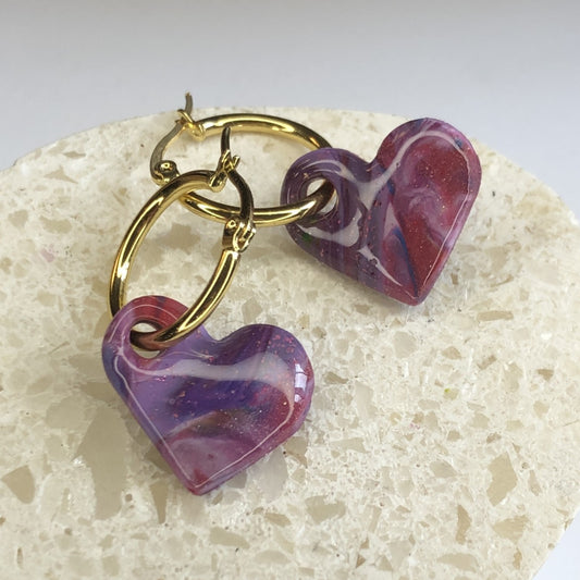 Boucles d'Oreilles Créoles Pampilles Cœurs - Violet et Bordeaux