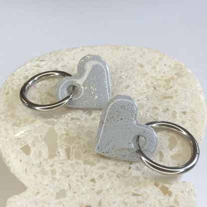Boucles d'Oreilles Créoles Pampilles Cœurs - Bleu Nacré et Argent