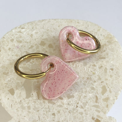 Boucles d'Oreilles Créoles Pampilles Cœurs - Rose Nacré et Fuchsia Métallisé
