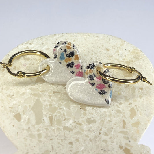 Boucles d'Oreilles Créoles Pampilles Cœurs - Duo Blanc Nacré et Léopard