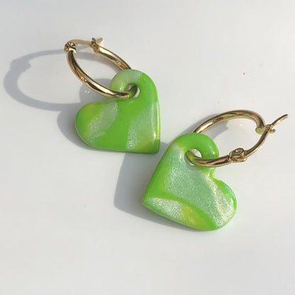 Boucles d'Oreilles Créoles Pampilles Cœurs - Vert Primevère