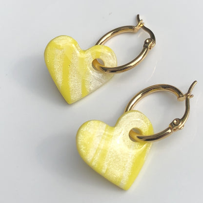 Boucles d'Oreilles Créoles Pampilles Cœurs - Jaune Citron Voilé