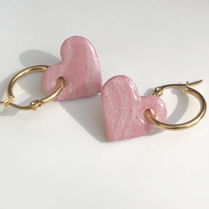 Boucles d'Oreilles Créoles Pampilles Cœurs - Rose Clair Nacré