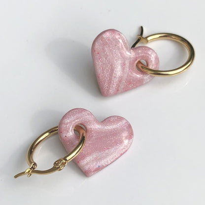 Boucles d'Oreilles Créoles Pampilles Cœurs - Rose Clair Nacré