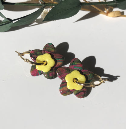 Boucles d'Oreilles Créoles Pampilles Fleurs Duo - Multicolore, Jaune