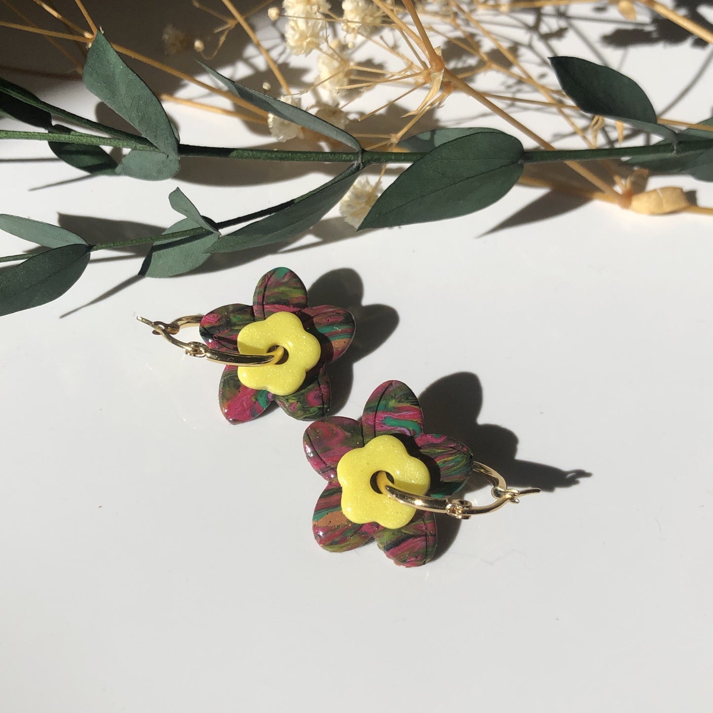 Boucles d'Oreilles Créoles Pampilles Fleurs Duo - Multicolore, Jaune