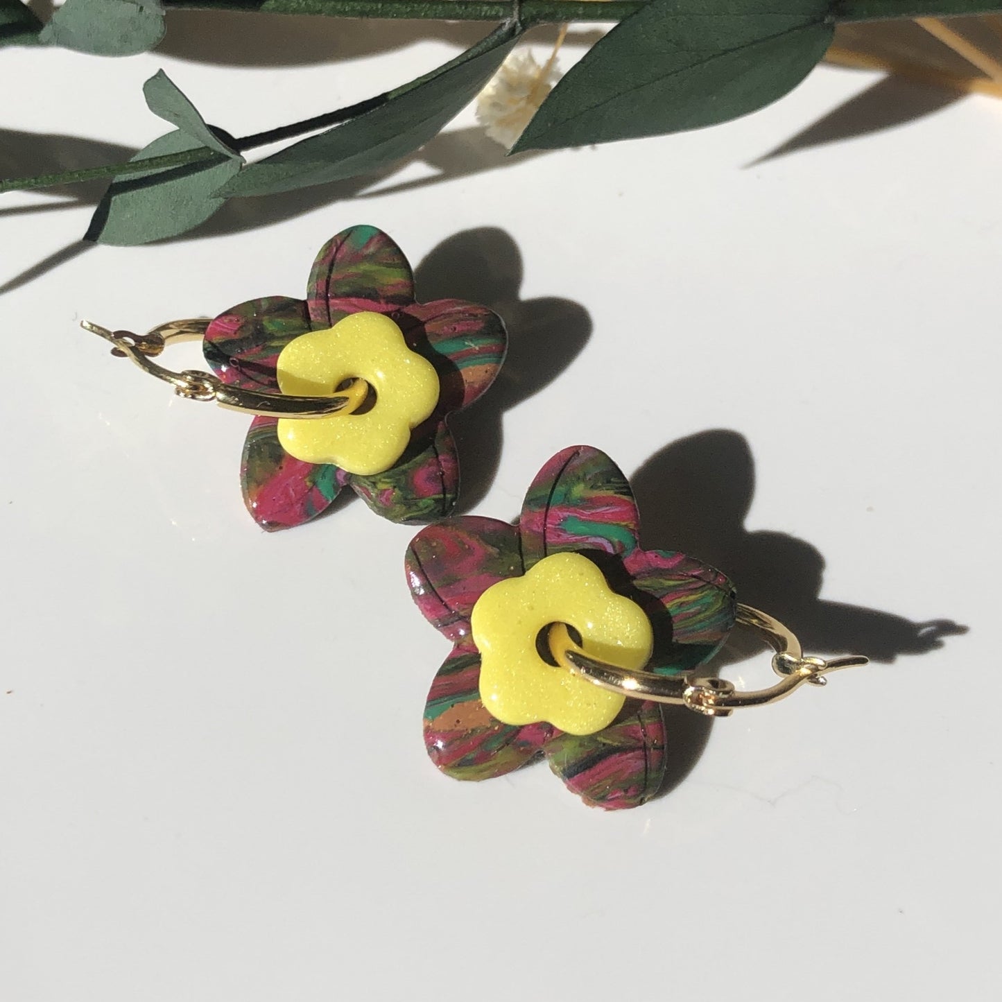 Boucles d'Oreilles Créoles Pampilles Fleurs Duo - Multicolore, Jaune