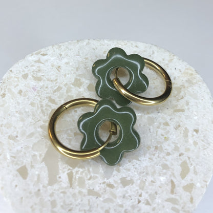 Boucles d'Oreilles Créoles Pampilles Fleurs - Vert Impérial