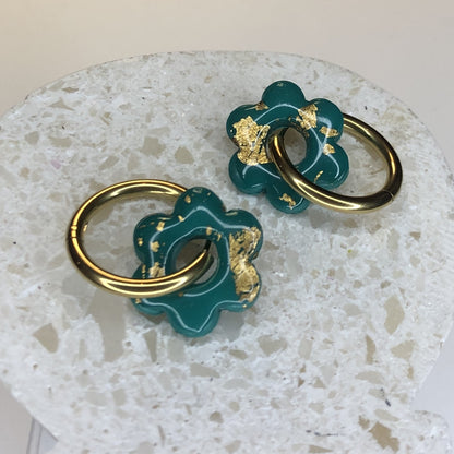 Boucles d'Oreilles Créoles Pampilles Fleurs - Bleu Paon et Or