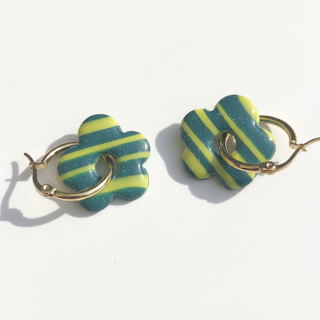 Boucles d'Oreilles Créoles Pampilles Fleurs Pop - Vert Galaxie et Jaune Citron Rayé