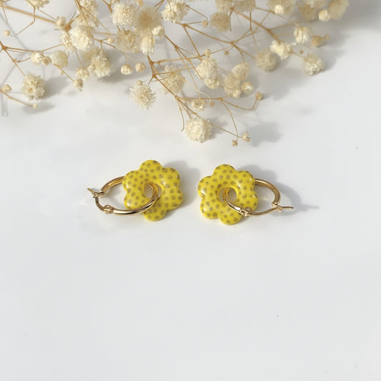 Boucles d'Oreilles Créoles Pampilles Fleurs - Jaune à Pois