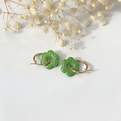Boucles d'Oreilles Créoles Pampilles Fleurs - Vert Feuille à Pois