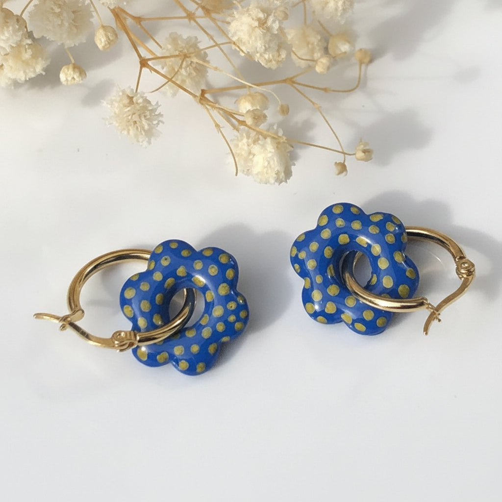 Boucles d'Oreilles Créoles Pampilles Fleurs - Bleu Pacifique à Pois