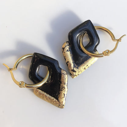 Boucles d'Oreilles Créoles Pampilles Losanges - Noir et Or