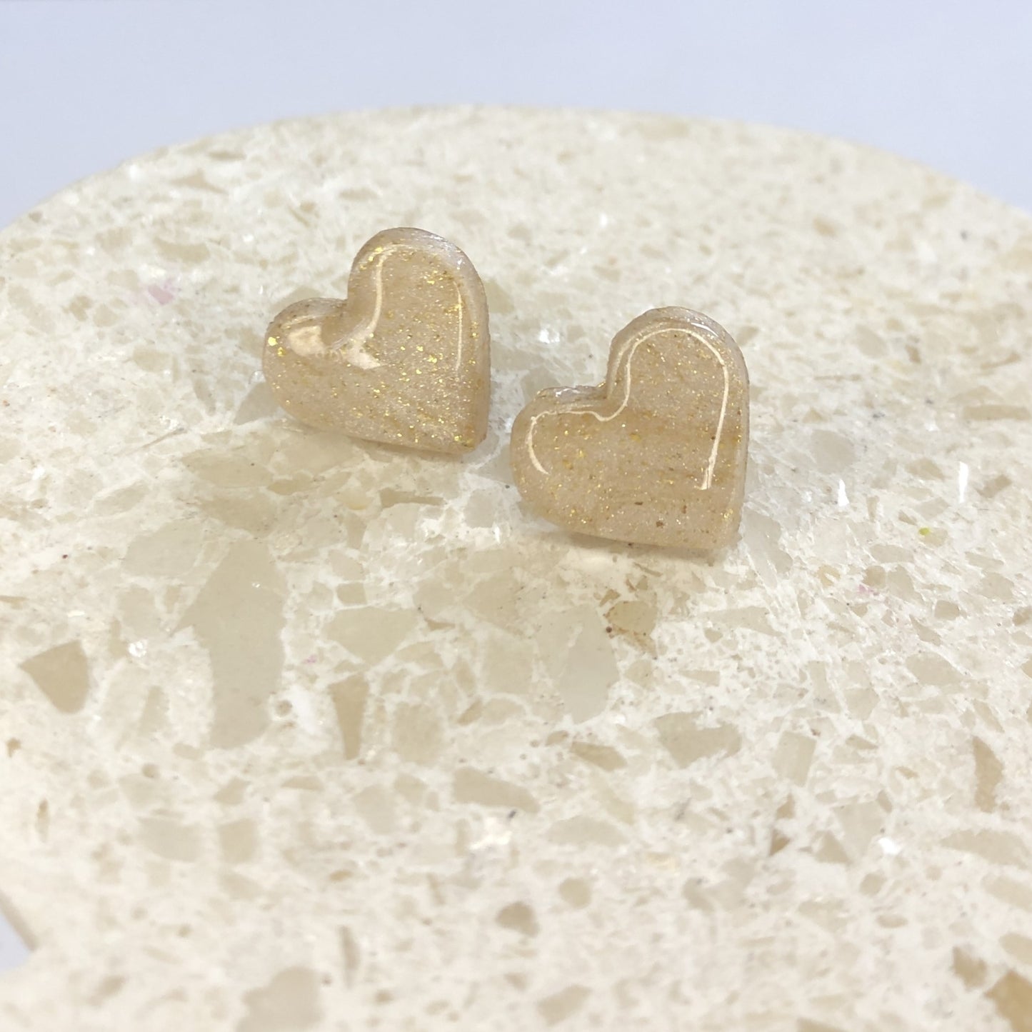 Puces d'Oreilles Cœurs - Beige Or