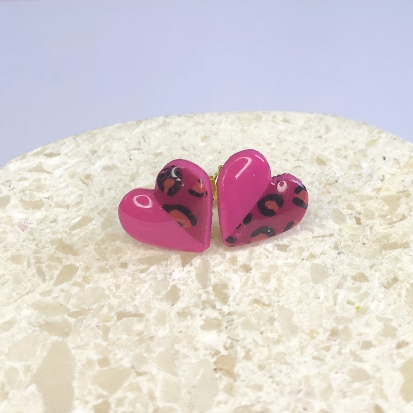Puces d'Oreilles Cœurs - Rose Fuchsia et Léopard