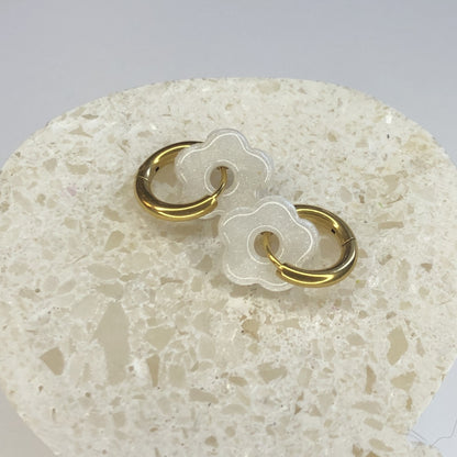 Boucles d'Oreilles Créoles Pampilles Small Fleurs - Blanc Nacré