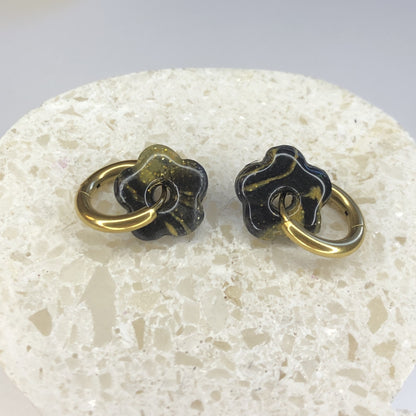 Boucles d'Oreilles Créoles Pampilles Small Fleurs - Noir et Jaune Or