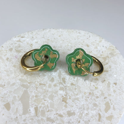 Boucles d'Oreilles Créoles Pampilles Small Fleurs - Vert Feuille et Or