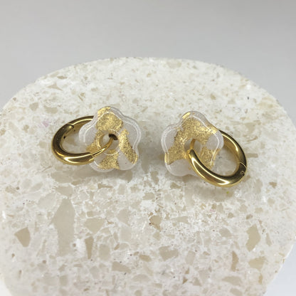 Boucles d'Oreilles Créoles Pampilles Small Fleurs - Blanc Nacré et Or