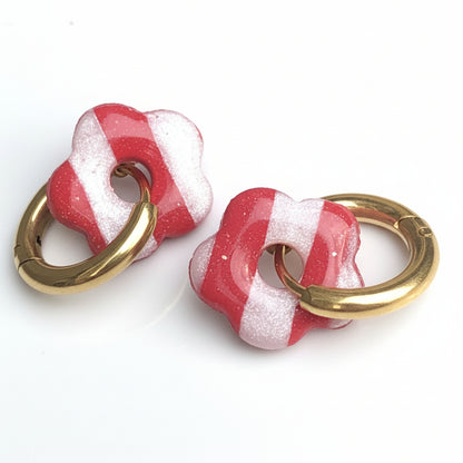 Boucles d'Oreilles Créoles Petites Pampilles Fleurs - Rouge et Blanc Rayé