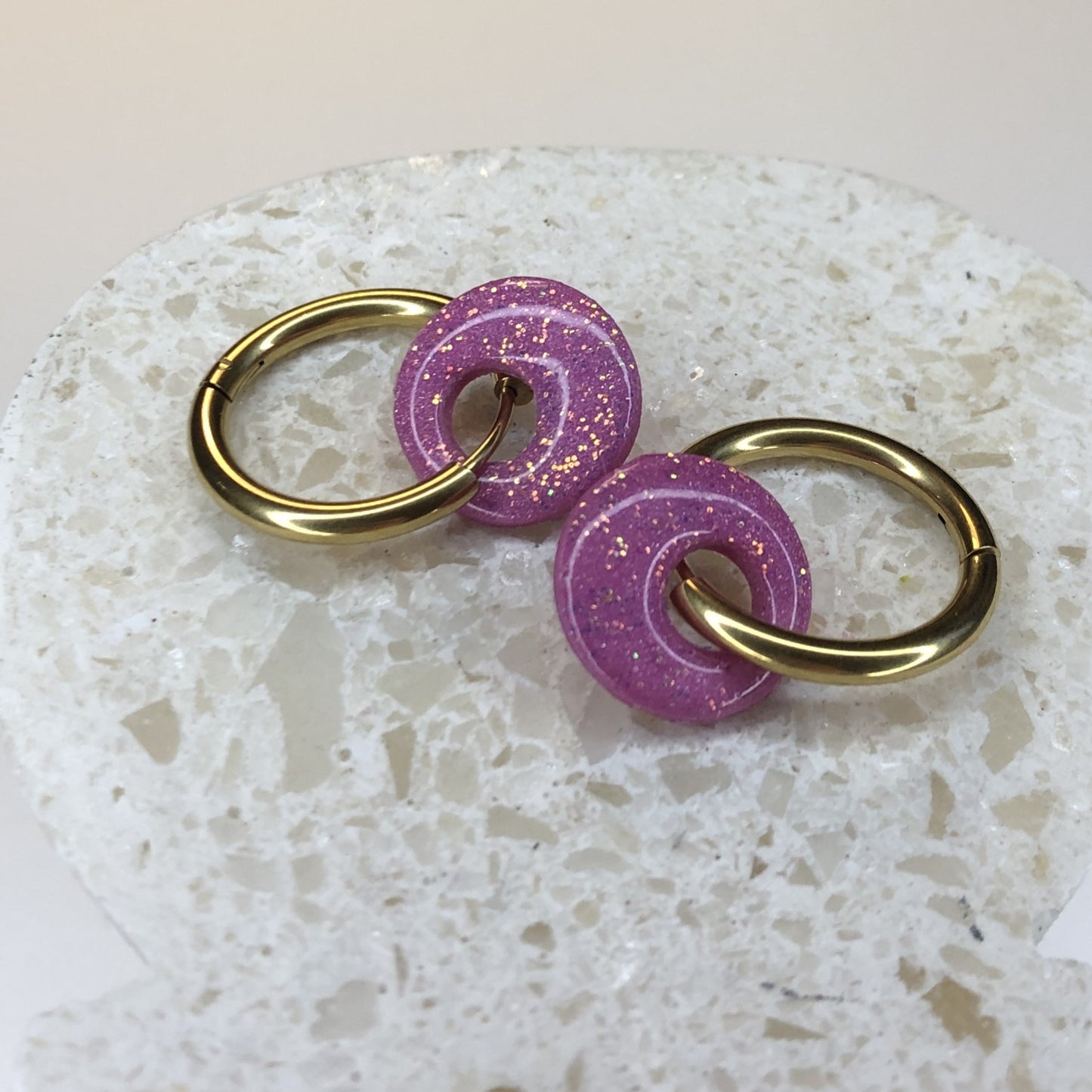 Boucles d'Oreilles Créoles Pampilles Small Rondes - Violet Lavande et Paillettes